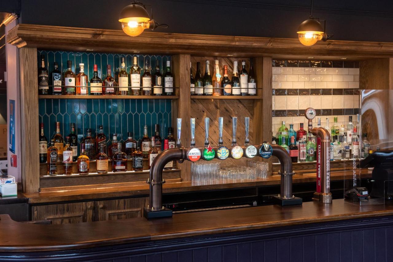 The Waterman'S Arms Hotel London Exterior photo
